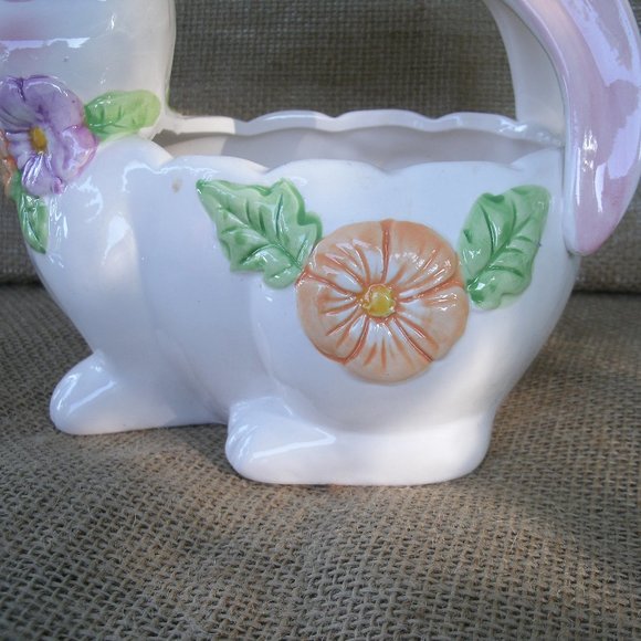 Vintage Ceramic Rabbit Basket Style Planter - Picture 12 of 16